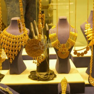 أسعار الذهب ترتفع وسط حذر المستثمرين